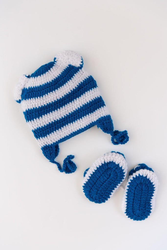 Handmade Teddy Cap with Booties- Blue & White - The Original Knit