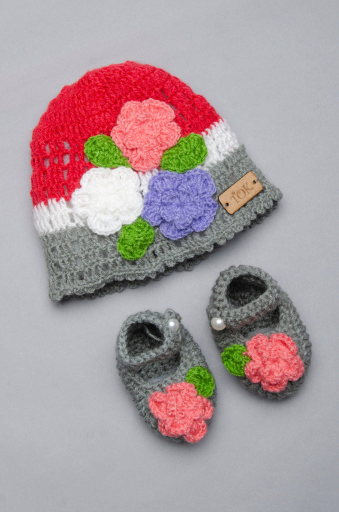 Bunch Of Flowers Handmade Cap & Booties-