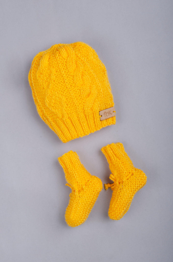 Cable Design Handmade Cap & Socks- Yellow