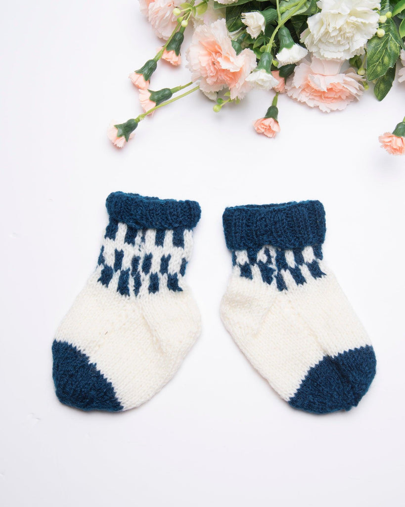 Handmade Socks- Off White & Blue - The Original Knit