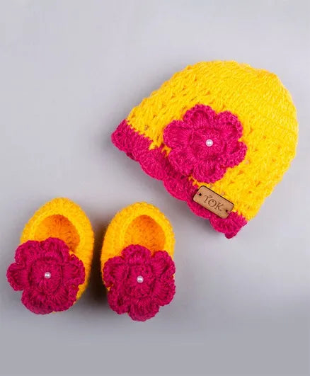 Big Flower Crochet Cap & Booties